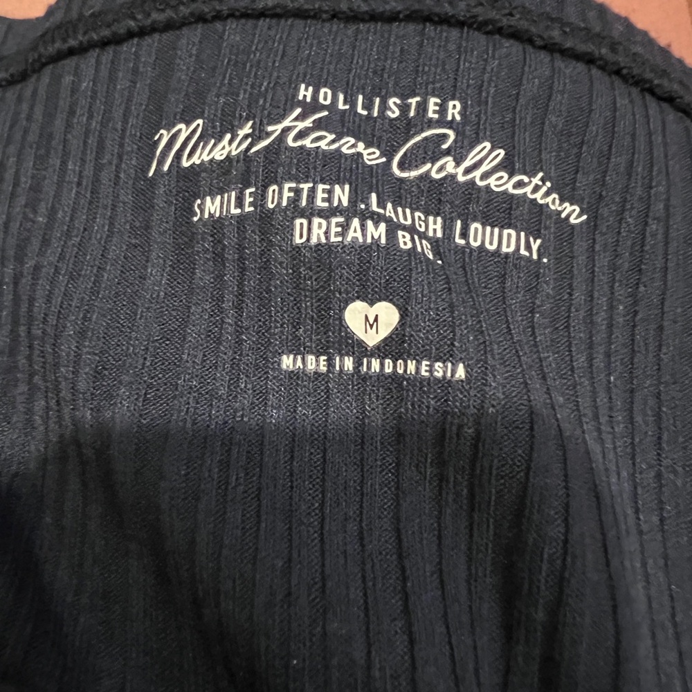 Hollister must have collection